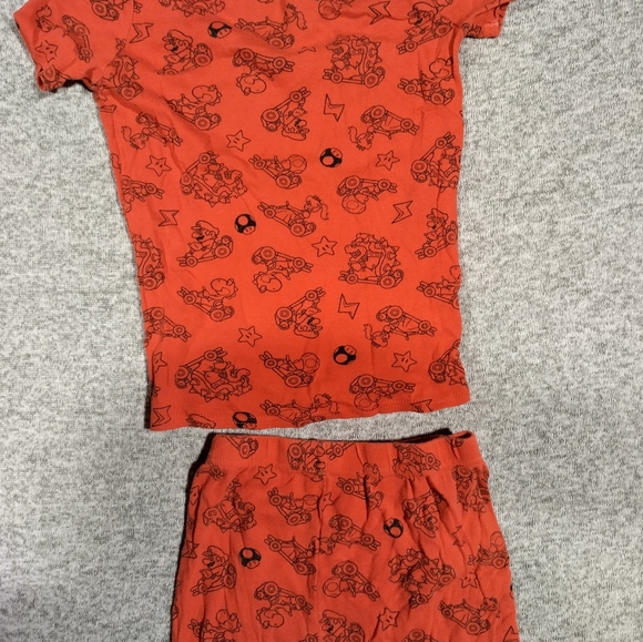 Three sets of Mario Pajamas - Picture 3 of 6